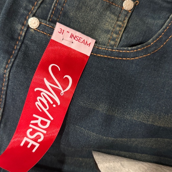 Woman Blue Jeans - Picture 5 of 5